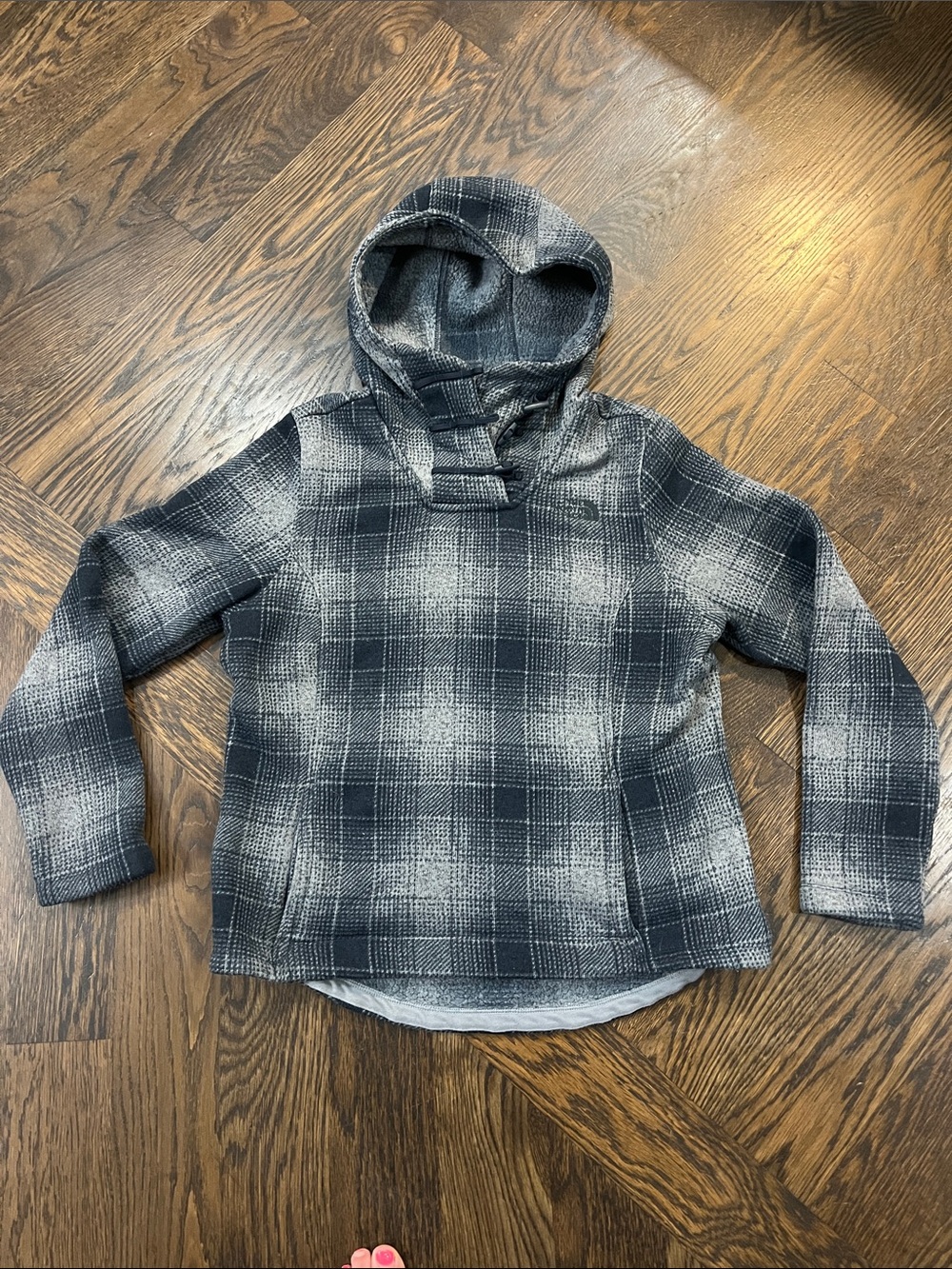 The North Face large woman Hooded Plaid Pullover - blue & Gray kangaroo pocket